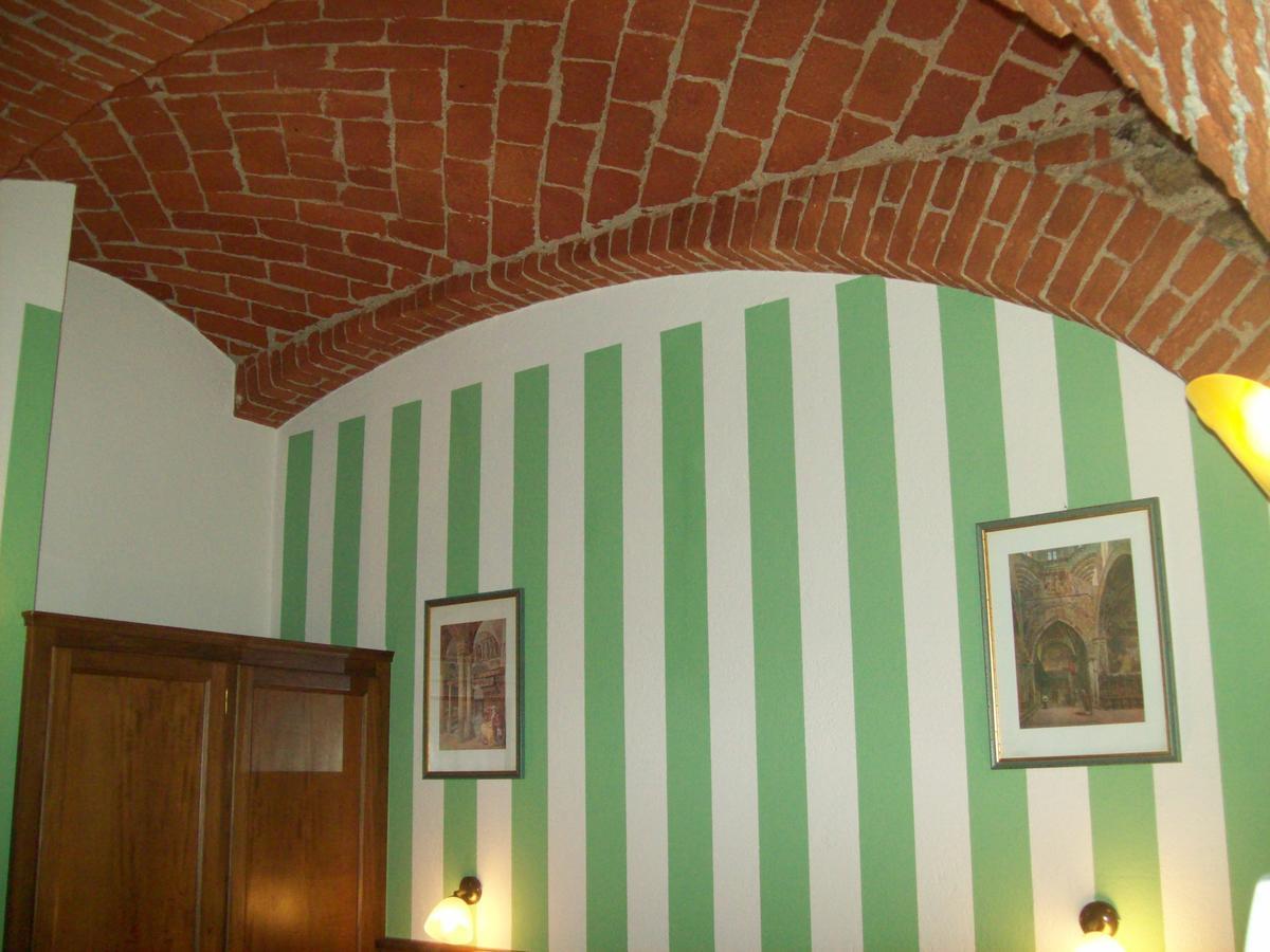 Hotel Excalibur Revello Εξωτερικό φωτογραφία