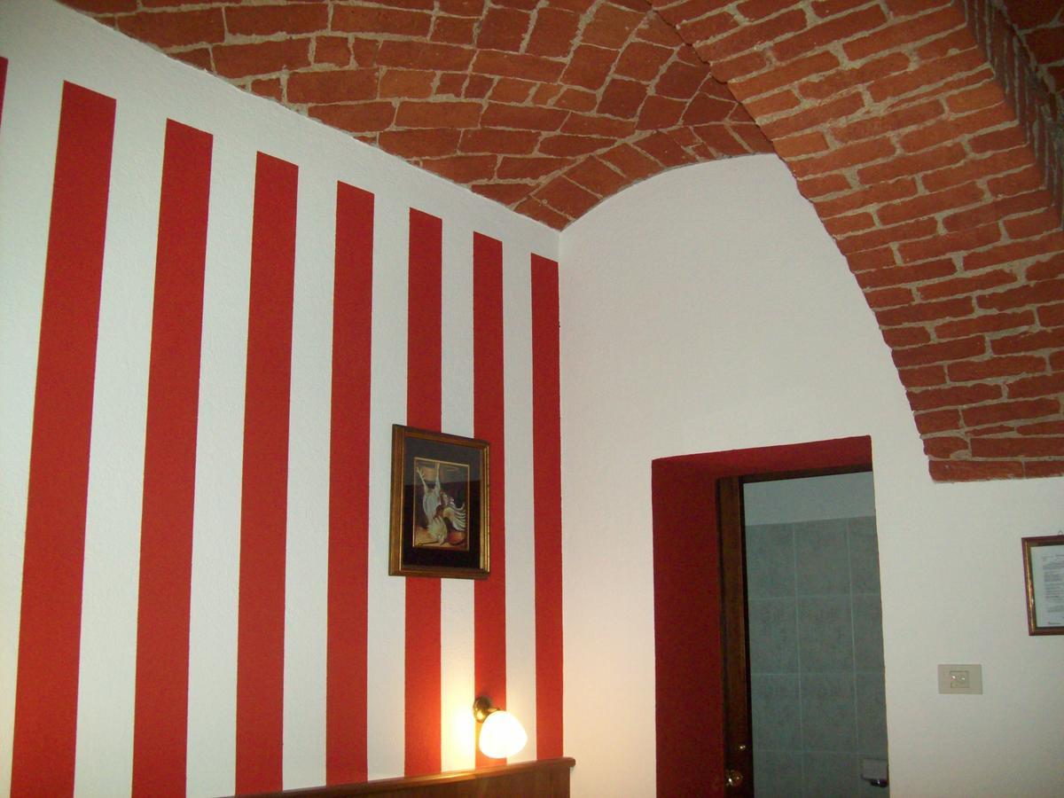 Hotel Excalibur Revello Εξωτερικό φωτογραφία