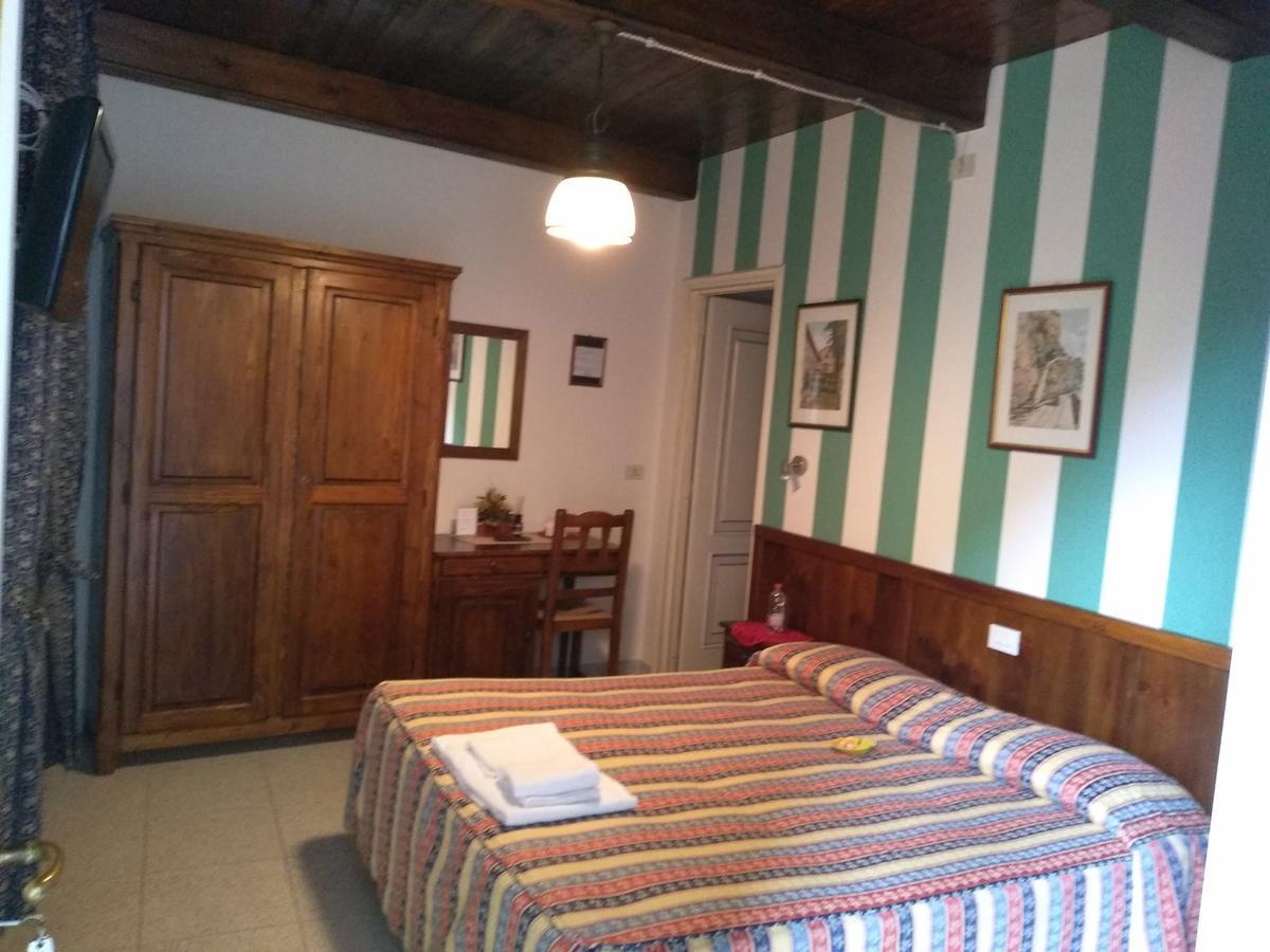 Hotel Excalibur Revello Εξωτερικό φωτογραφία
