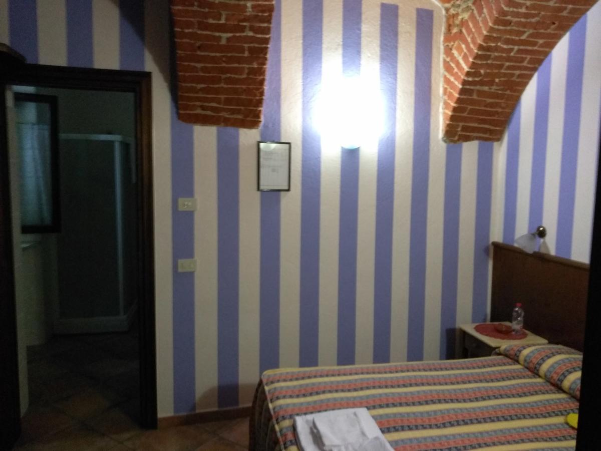 Hotel Excalibur Revello Εξωτερικό φωτογραφία
