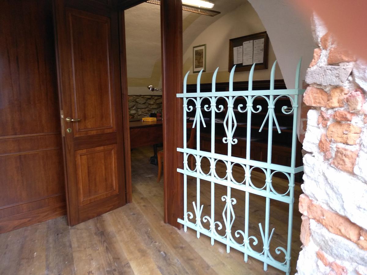 Hotel Excalibur Revello Εξωτερικό φωτογραφία