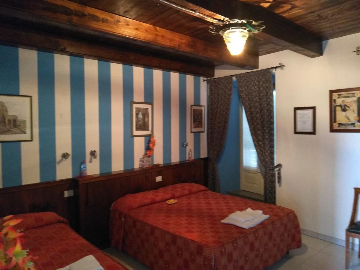 Hotel Excalibur Revello Εξωτερικό φωτογραφία